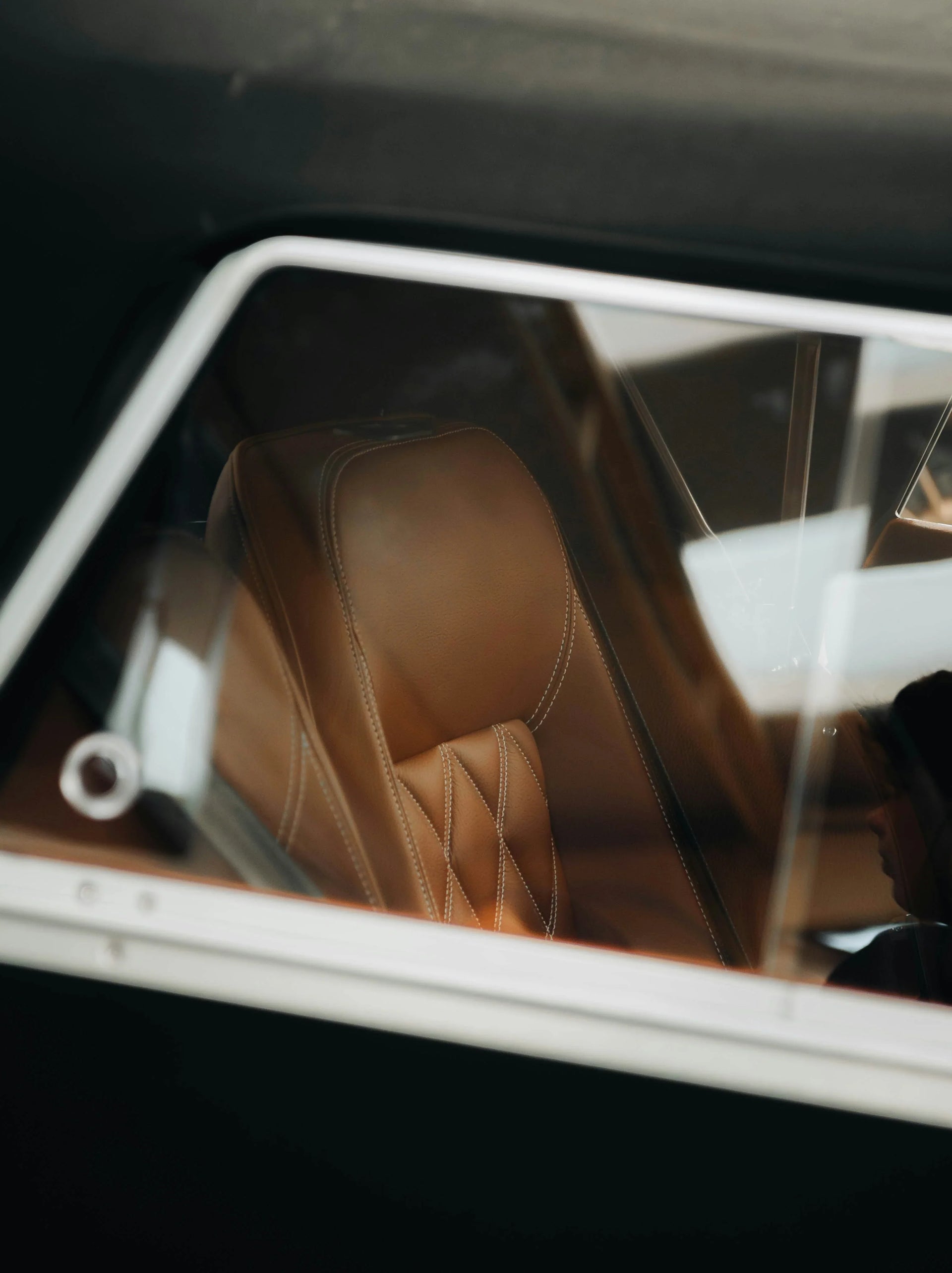 Nettoyage et entretien du cuir automobile. Ainsi le cuir reste beau – toute une vie